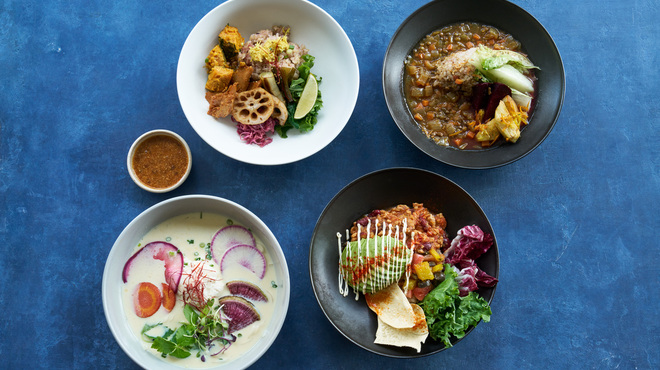 REVIVE KITCHEN THREE - メイン写真: