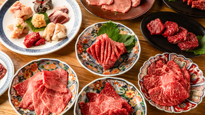 炭火焼肉 ARATA 麻布十番 - メイン写真: