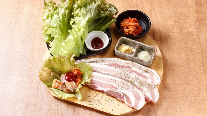 和牛與Samgyeopsal與可選肉捲串之包廂BBQ居酒屋 TORIMARU 川越店