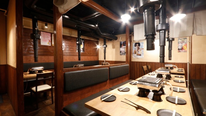 和牛與Samgyeopsal與可選肉捲串之包廂BBQ居酒屋 TORIMARU 川越店