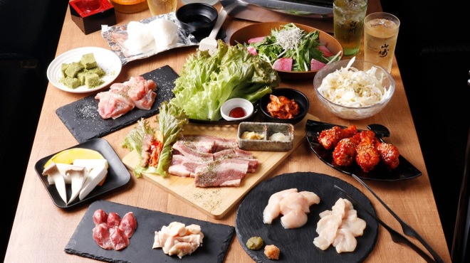 和牛與Samgyeopsal與可選肉捲串之包廂BBQ居酒屋 TORIMARU 川越店