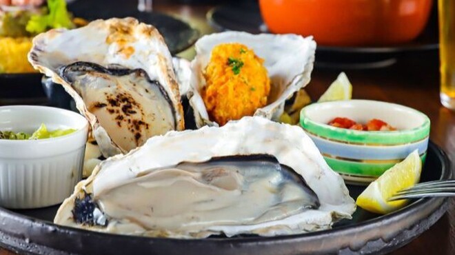 Pub & Grill 7 TAPS TAVERN - メイン写真: