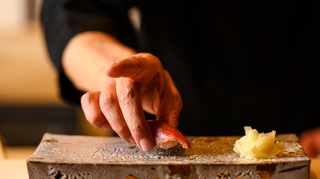 鮨 四 - メイン写真: