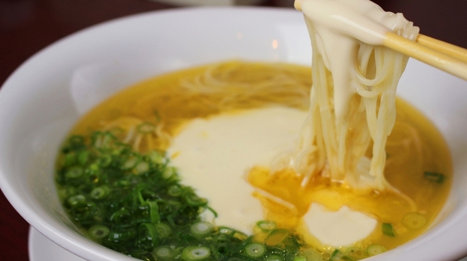 黄金の塩らぁ麺 ドゥエイタリアン - メイン写真: