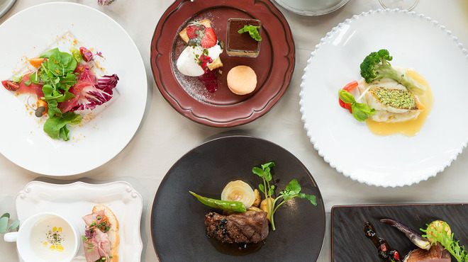CORAL KITCHEN at garden - メイン写真: