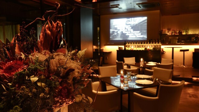 カレス - メイン写真: