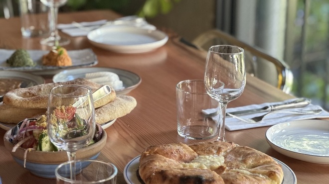 AJIKA Georgian Bistro and Wine Bar - メイン写真: