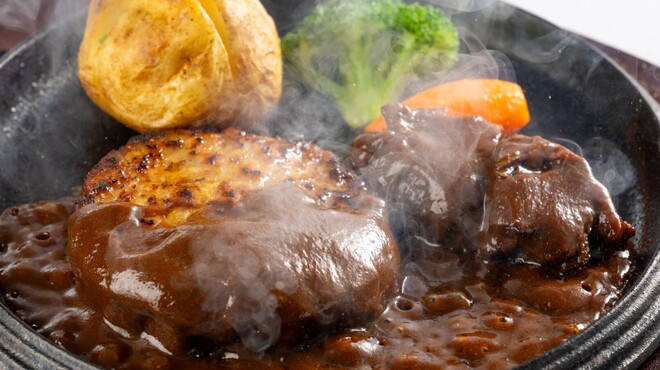 レストラン FONTANA - 料理写真:［Lunch］にいがた和牛使用ハンバーグとビーフシチュー