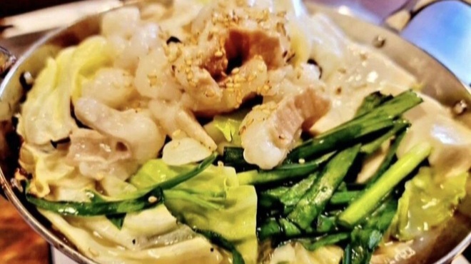 ブランド肉と旬の鮮魚と古酒の店 秀 - メイン写真: