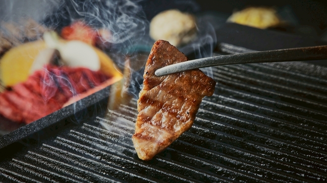 焼肉 三田 - メイン写真: