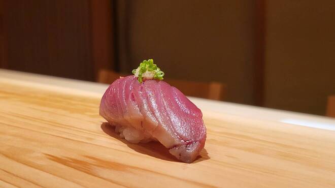 すし乾山 大阪北新地店 - メイン写真: