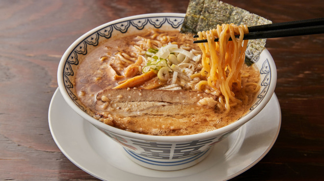 東京豚骨拉麺 ばんから - メイン写真: