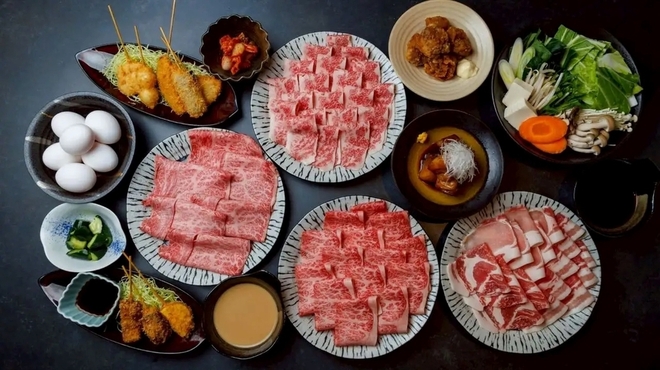 しゃぶしゃぶ すき焼き 食べ放題 和牛と豚 - メイン写真: