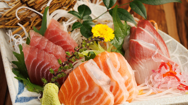 北海道海鮮と地鶏と日本酒 個室居酒屋 新橋漁港 - メイン写真: