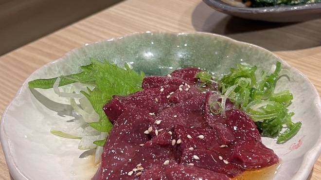 肉ホルモン処 萬 - メイン写真: