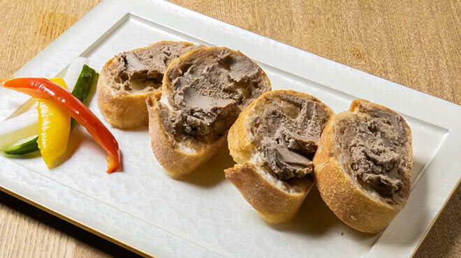 大衆居酒屋 焼き鳥と餃子 - メイン写真: