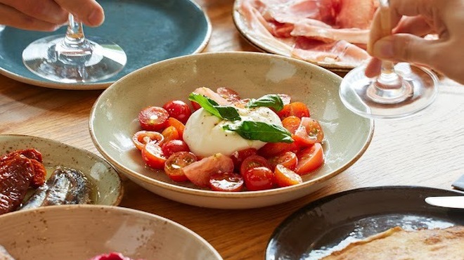 オービカ モッツァレラバー 横浜店 - メイン写真: