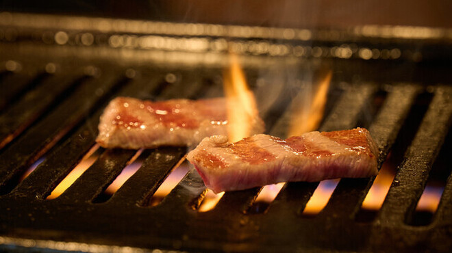 焼肉・薪料理 カラスマロック - メイン写真: