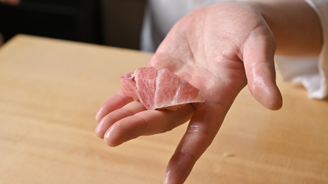 奥 - メイン写真: