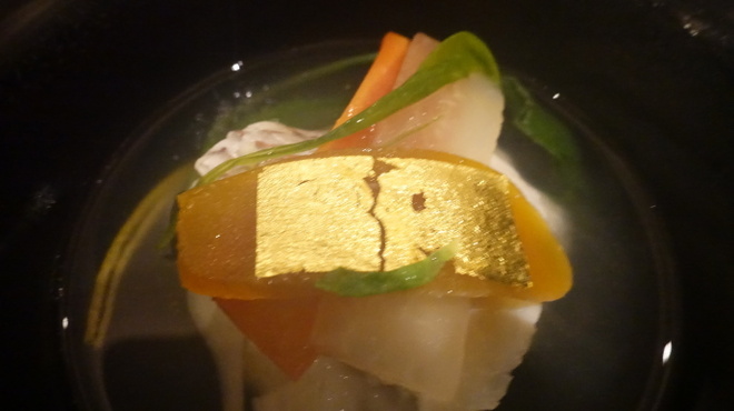 日本海 - 料理写真:カラスミの上に金箔と言うのが華やかです