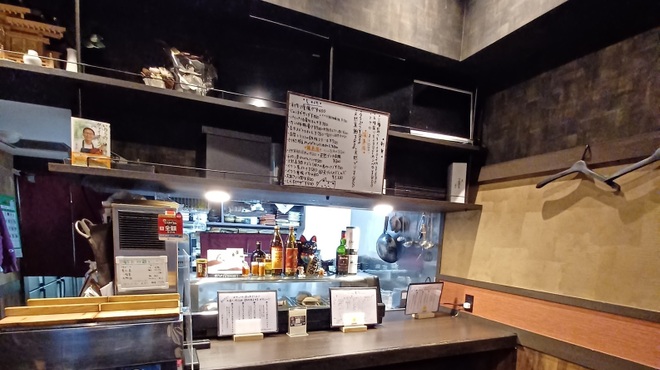 とろろとさかな 小○商店 - メイン写真: