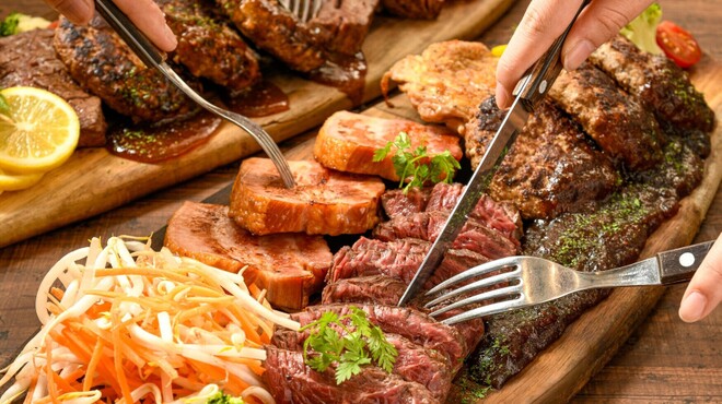 メガインディアンズ ステーキハウス - メイン写真: