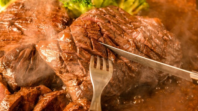 メガインディアンズ ステーキハウス - メイン写真: