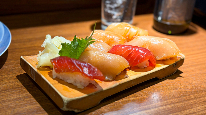 八丈島郷土料理 源八船頭 - メイン写真: