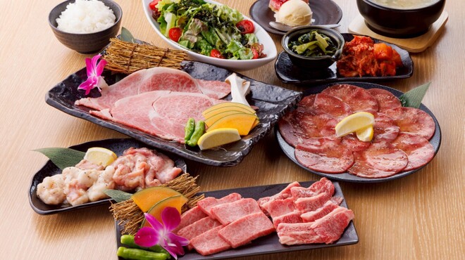 焼肉ホルモン 炎風 - メイン写真: