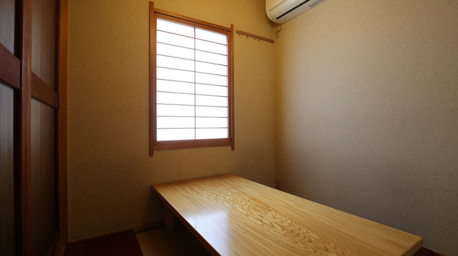 馳走 なか川 - 内観写真:小人数向け個室