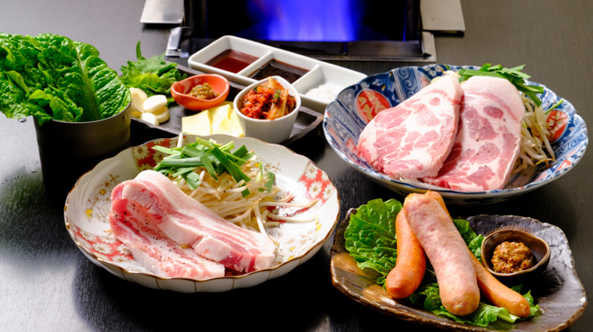 島豚・石焼 燦 - メイン写真: