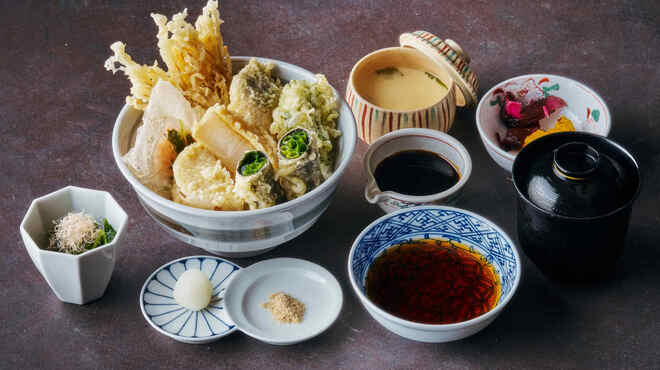 日本料理 「さくら」  - 料理写真:さくら特製冬の天丼膳