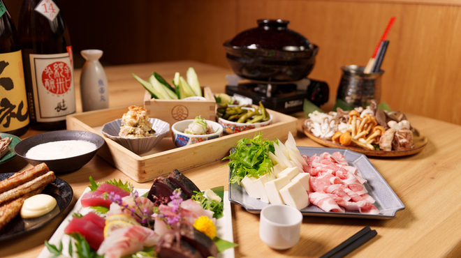 炉端と日本酒 魚丸 - メイン写真: