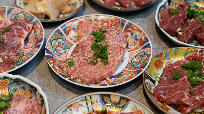 芝浦市場 焼肉ホルモン匠 - メイン写真: