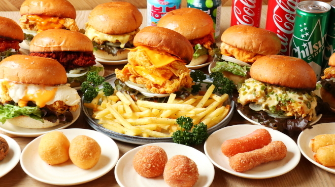 新大久保韓国横丁 漢江の奇跡 - 料理写真:バーガー集合