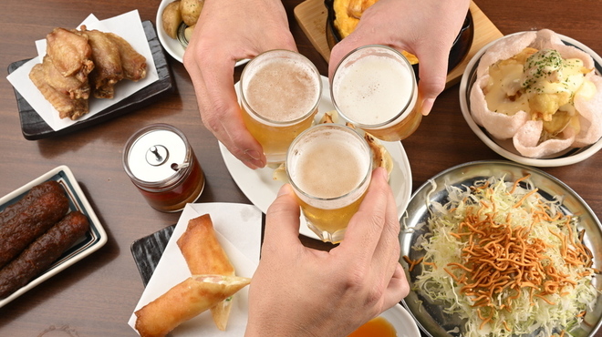 餃子のネオ大衆酒場 ニューカムラ - メイン写真: