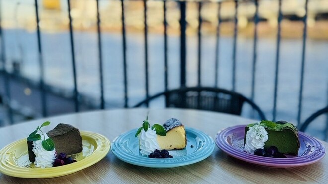 ASAGE CAFE - メイン写真:
