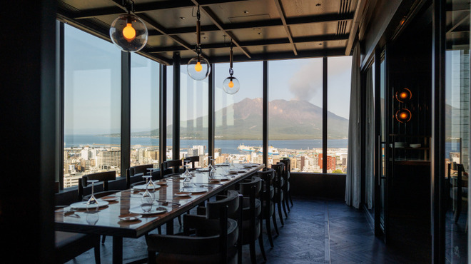 FLYING HOG GRILL - 内観写真:桜島側個室（イメージ）