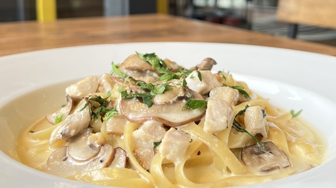 カリフォルニア・ピザ・キッチン - メイン写真: