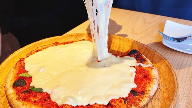 湯島ワンズラクレット 世界のチーズ酒場 - メイン写真: