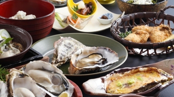 いかだ荘 山上 - 料理写真:的矢牡蠣会席ハーフコース（料理一例）