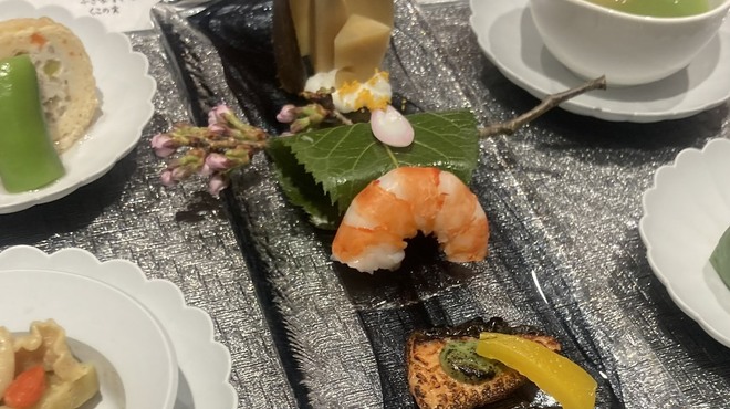 割烹蒲焼 横浜八十八 NEWoMan横浜店 - メイン写真: