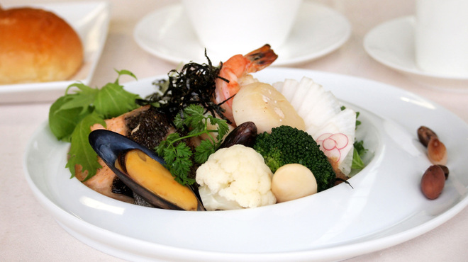 レストラン ラグラース - 料理写真:魚介類の素焼き