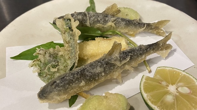 ヴィノ・ヒラタ - メイン写真: