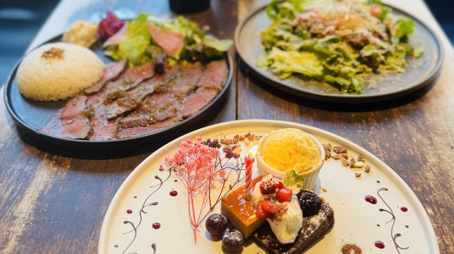 ＆ROLL - メイン写真: