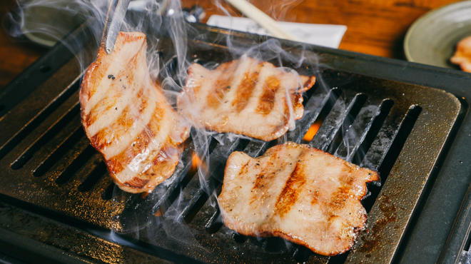 焼肉 黒松 - メイン写真: