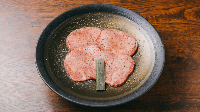 焼肉 黒松 - メイン写真: