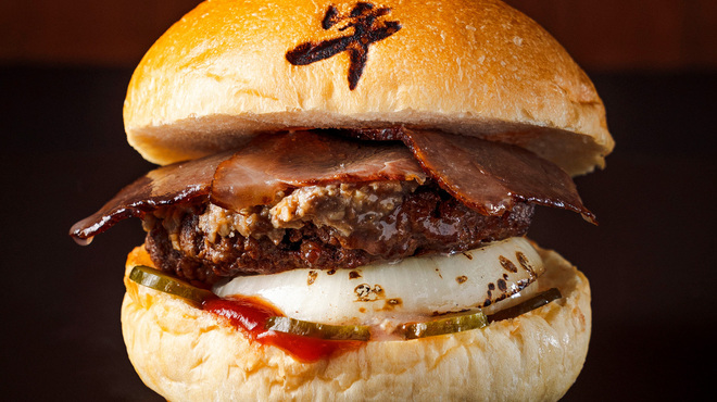 Wagyu Burger - メイン写真: