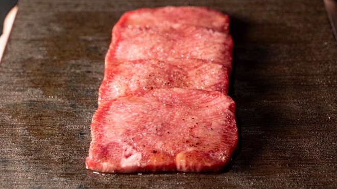 ホルモンやき肉 うしたつ - メイン写真: