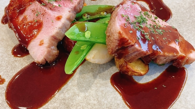 フランス食堂 オグチ - 料理写真:イベリコ豚肩ロースのロースト